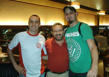 Diego, Mauricio y Matxi en Moron.jpg